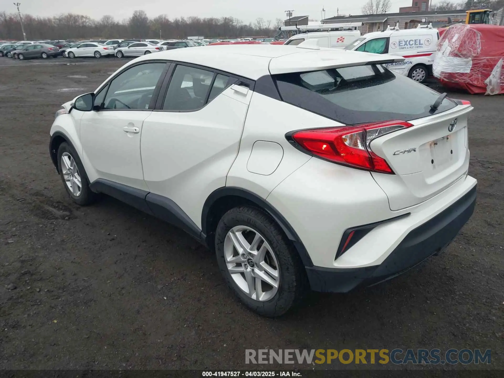 3 Photograph of a damaged car NMTKHMBX7LR118453 TOYOTA C-HR 2020