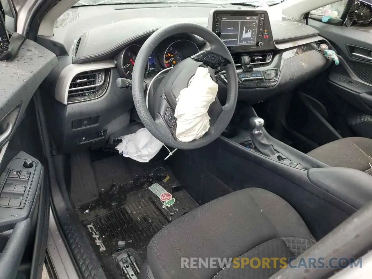 8 Photograph of a damaged car NMTKHMBX8LR103783 TOYOTA C-HR 2020