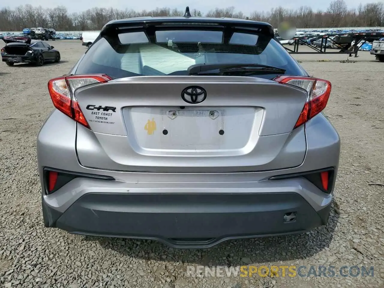 6 Photograph of a damaged car NMTKHMBX8LR108997 TOYOTA C-HR 2020