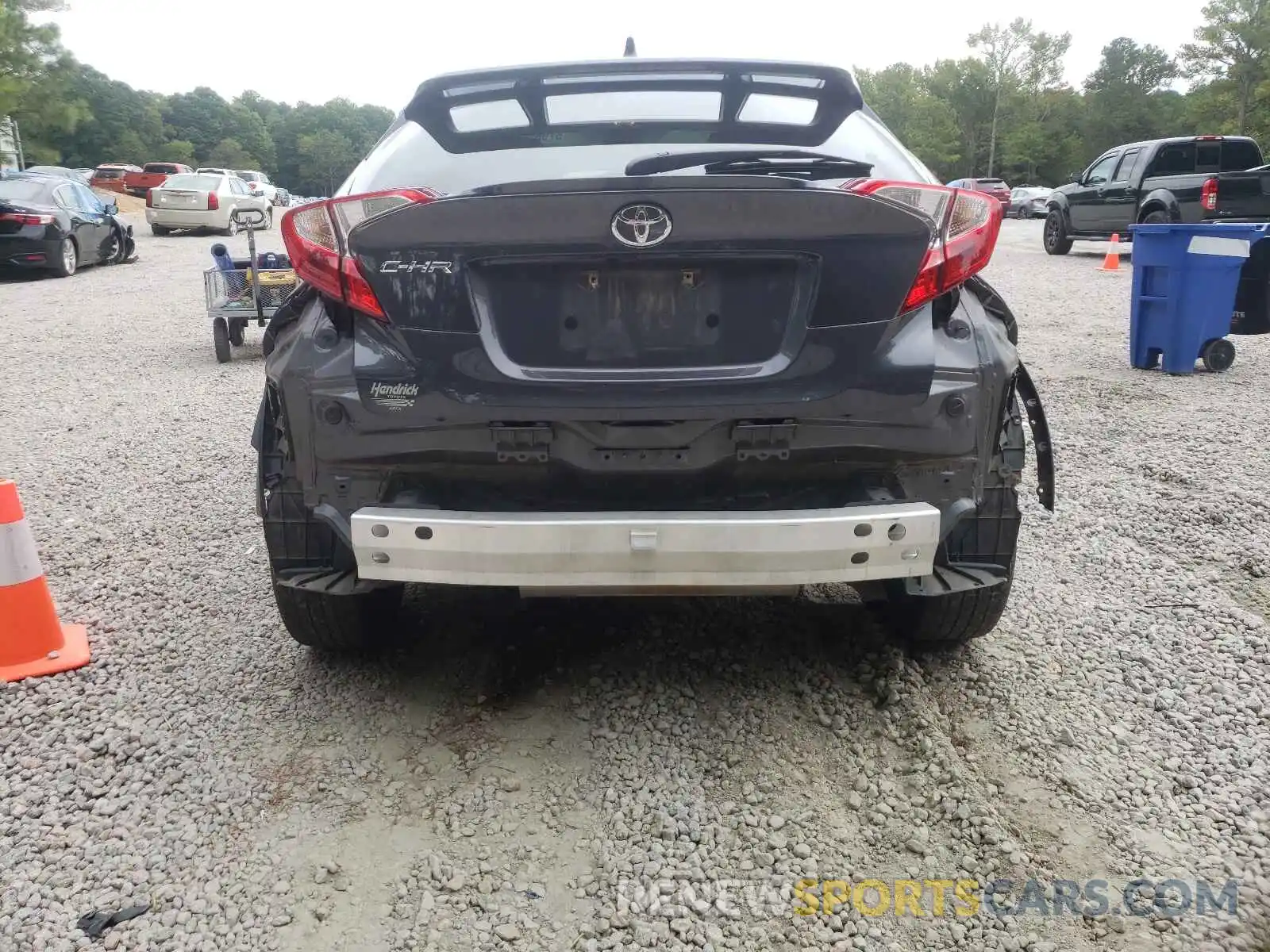 9 Photograph of a damaged car NMTKHMBX8LR110068 TOYOTA C-HR 2020