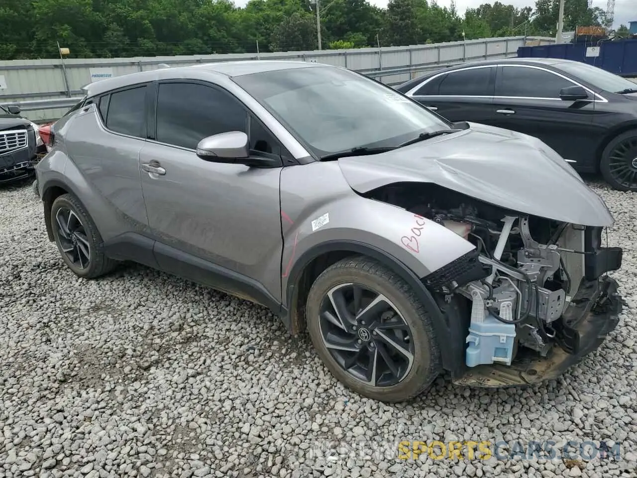 4 Photograph of a damaged car NMTKHMBX9LR102061 TOYOTA C-HR 2020
