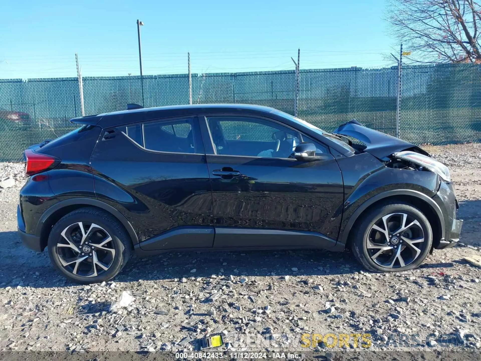 12 Photograph of a damaged car NMTKHMBX9LR104117 TOYOTA C-HR 2020