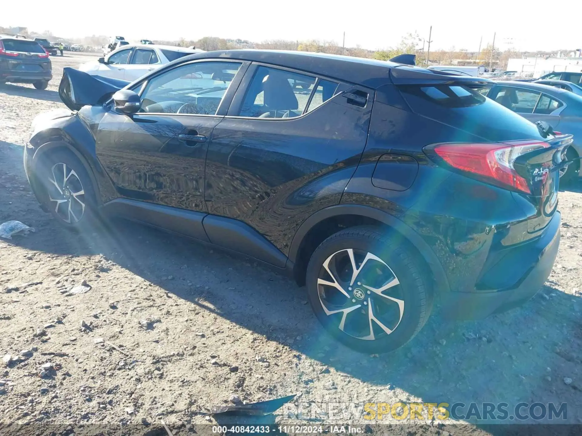 3 Photograph of a damaged car NMTKHMBX9LR104117 TOYOTA C-HR 2020
