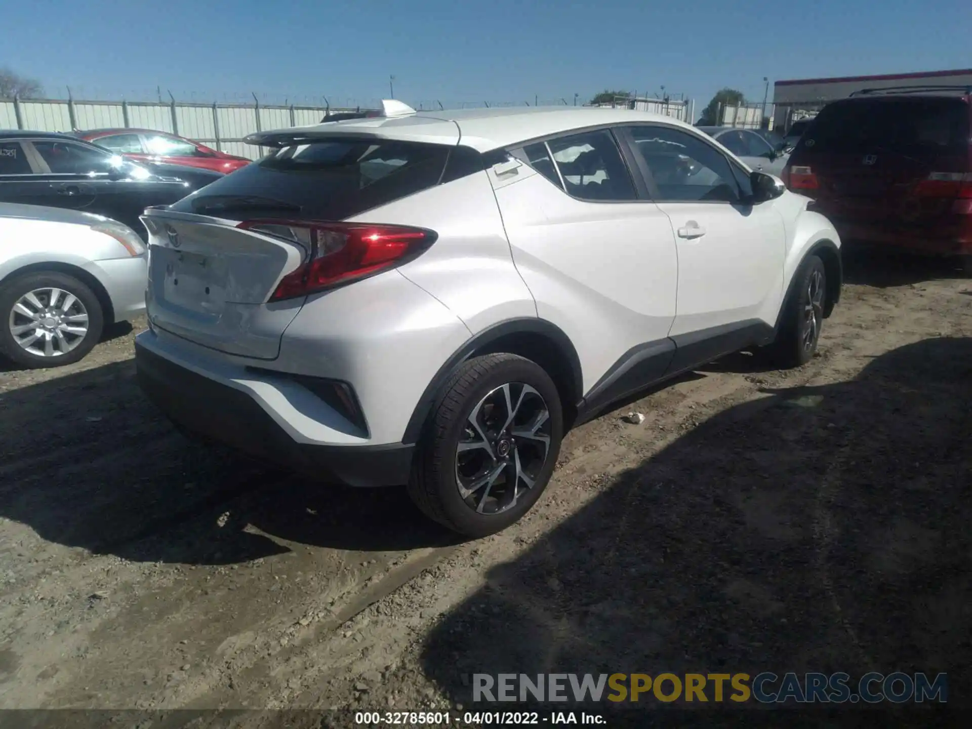 4 Photograph of a damaged car NMTKHMBX9LR104375 TOYOTA C-HR 2020