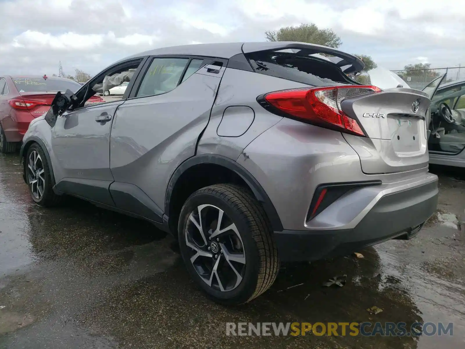 3 Photograph of a damaged car NMTKHMBX9LR105574 TOYOTA C-HR 2020