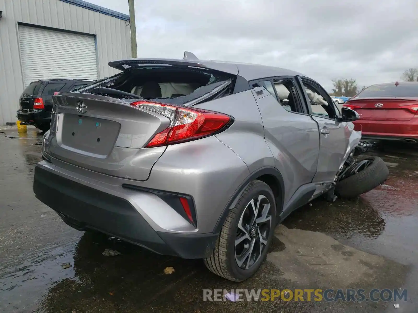 4 Photograph of a damaged car NMTKHMBX9LR105574 TOYOTA C-HR 2020