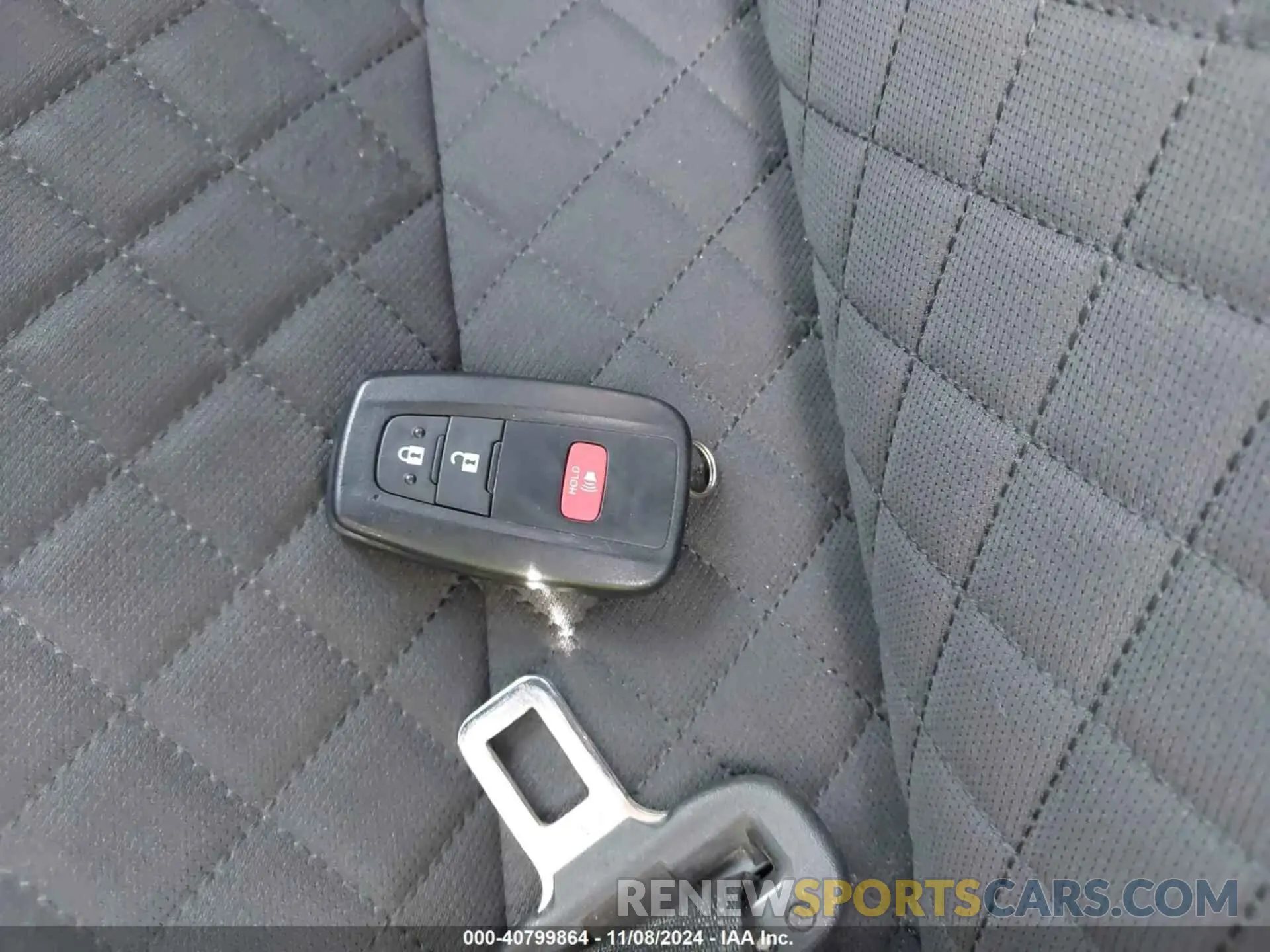 11 Photograph of a damaged car NMTKHMBX9LR108538 TOYOTA C-HR 2020