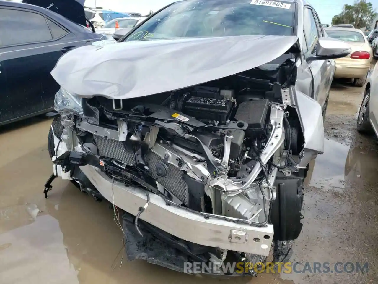 9 Photograph of a damaged car NMTKHMBX9LR109639 TOYOTA C-HR 2020