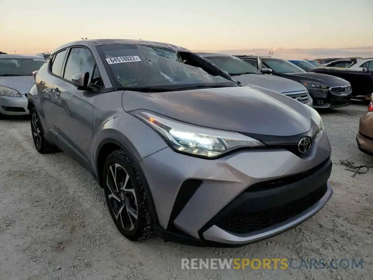 1 Photograph of a damaged car NMTKHMBX9LR110550 TOYOTA C-HR 2020