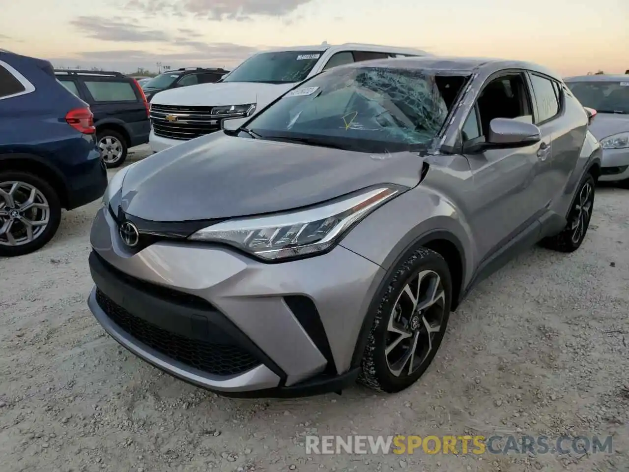 2 Photograph of a damaged car NMTKHMBX9LR110550 TOYOTA C-HR 2020