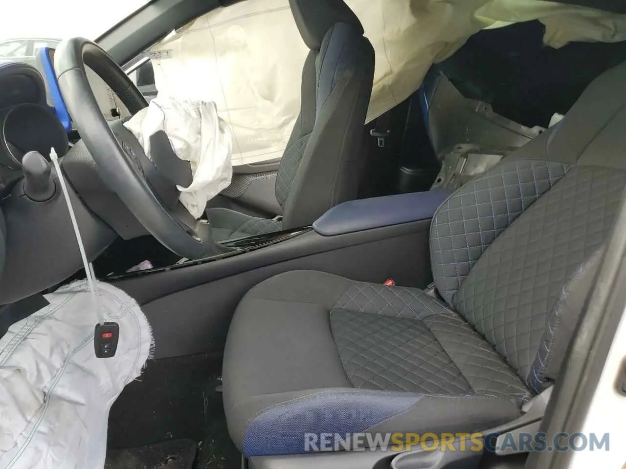 7 Photograph of a damaged car NMTKHMBX9LR114095 TOYOTA C-HR 2020