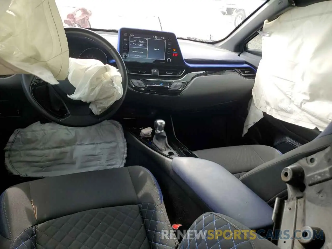 8 Photograph of a damaged car NMTKHMBX9LR114095 TOYOTA C-HR 2020