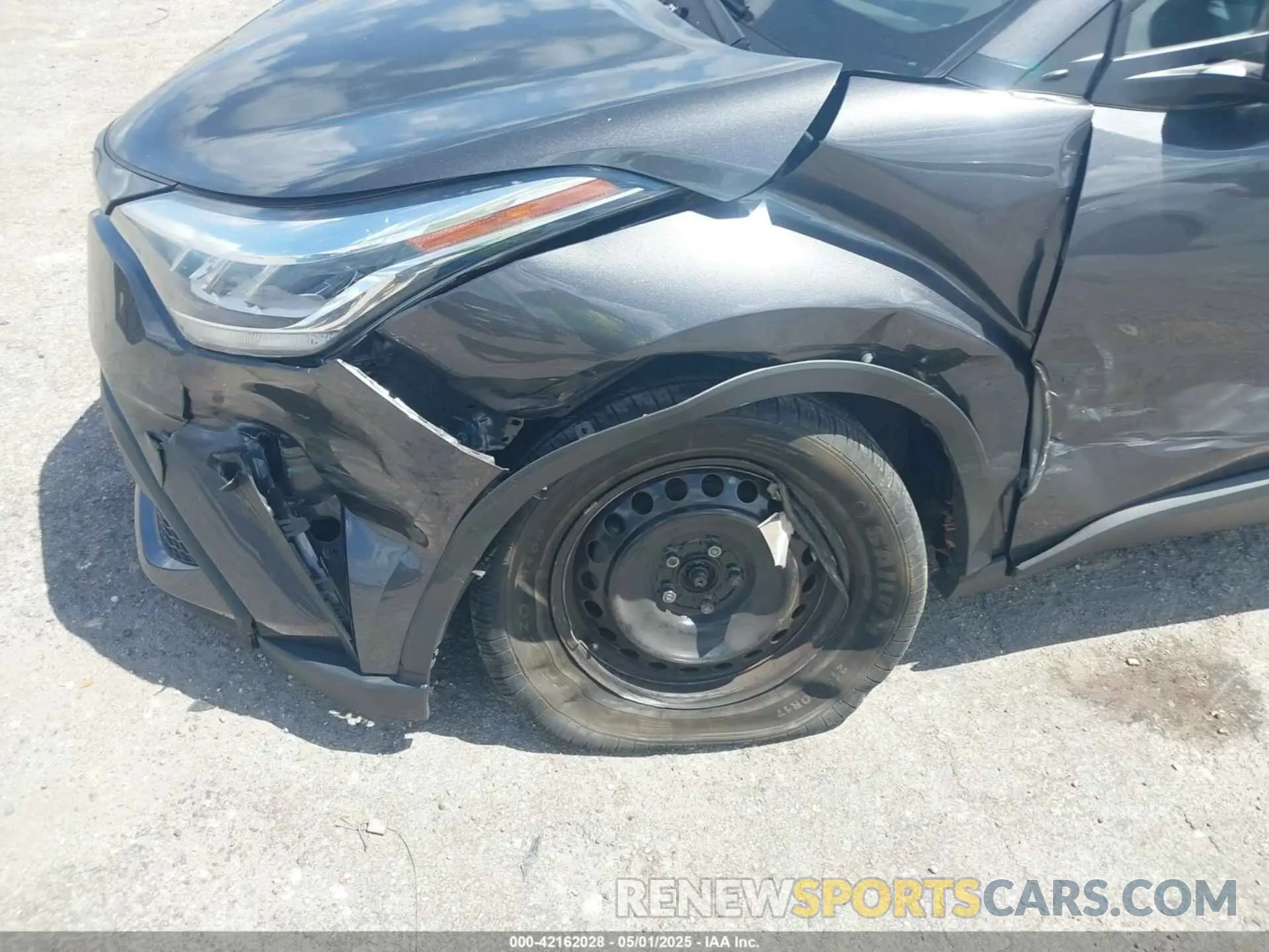 6 Photograph of a damaged car NMTKHMBX9LR114341 TOYOTA C-HR 2020