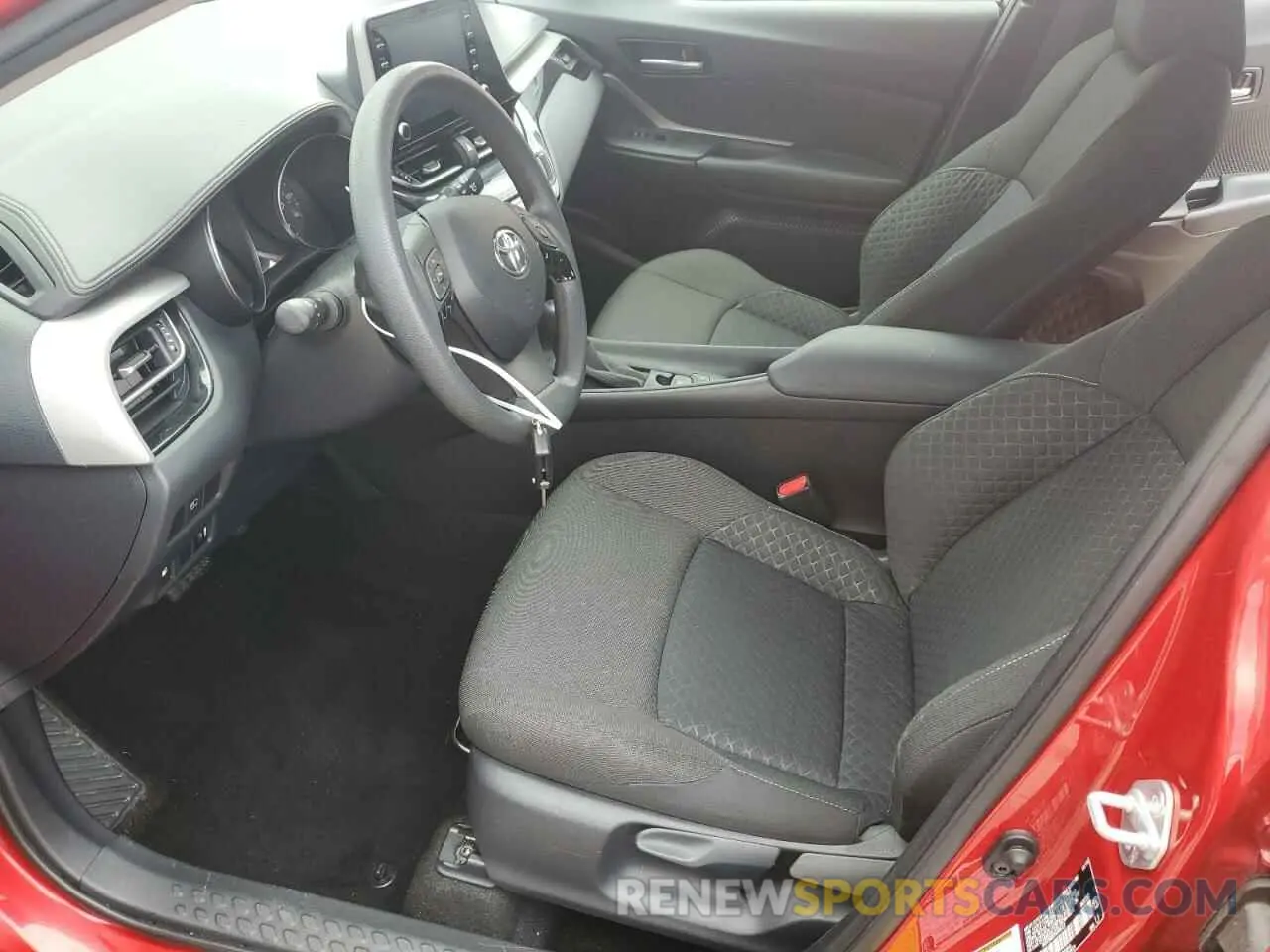7 Photograph of a damaged car NMTKHMBXXLR104322 TOYOTA C-HR 2020
