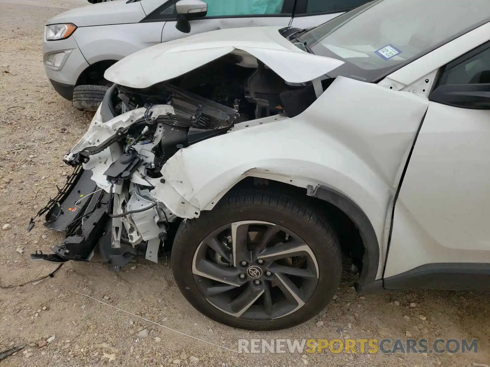 9 Photograph of a damaged car NMTKHMBXXLR104515 TOYOTA C-HR 2020