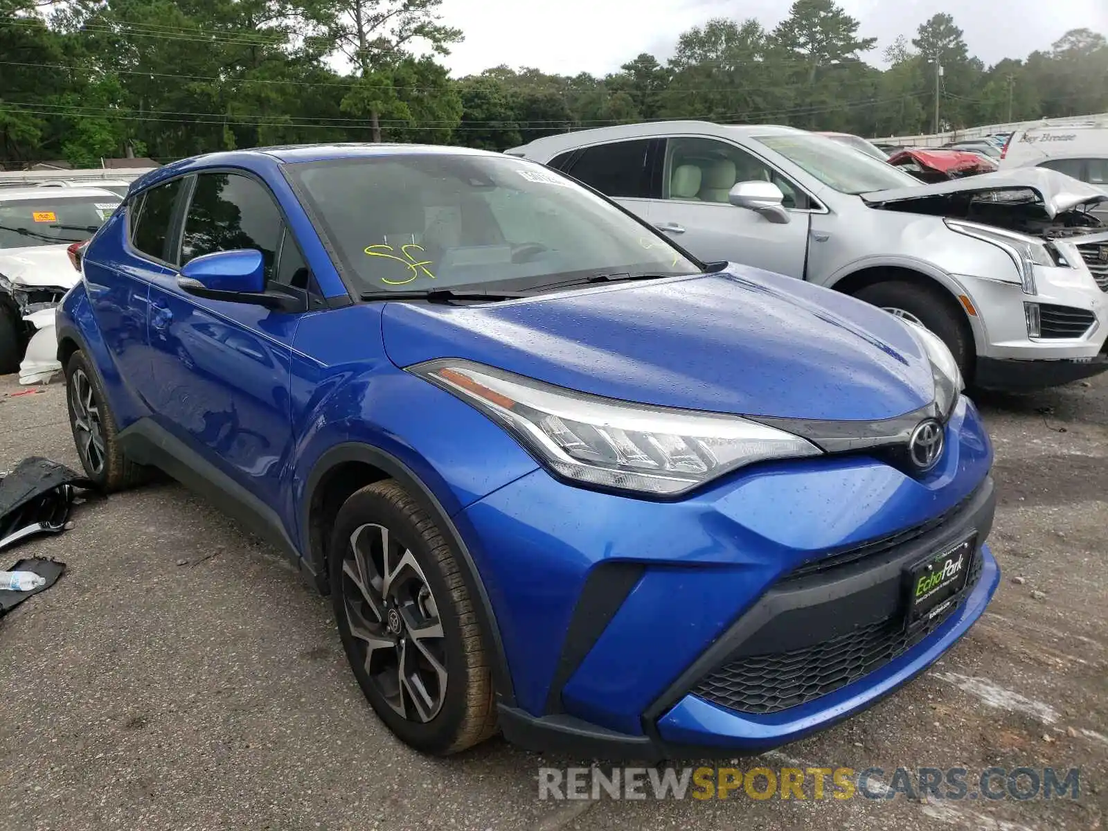 1 Photograph of a damaged car NMTKHMBXXLR104739 TOYOTA C-HR 2020