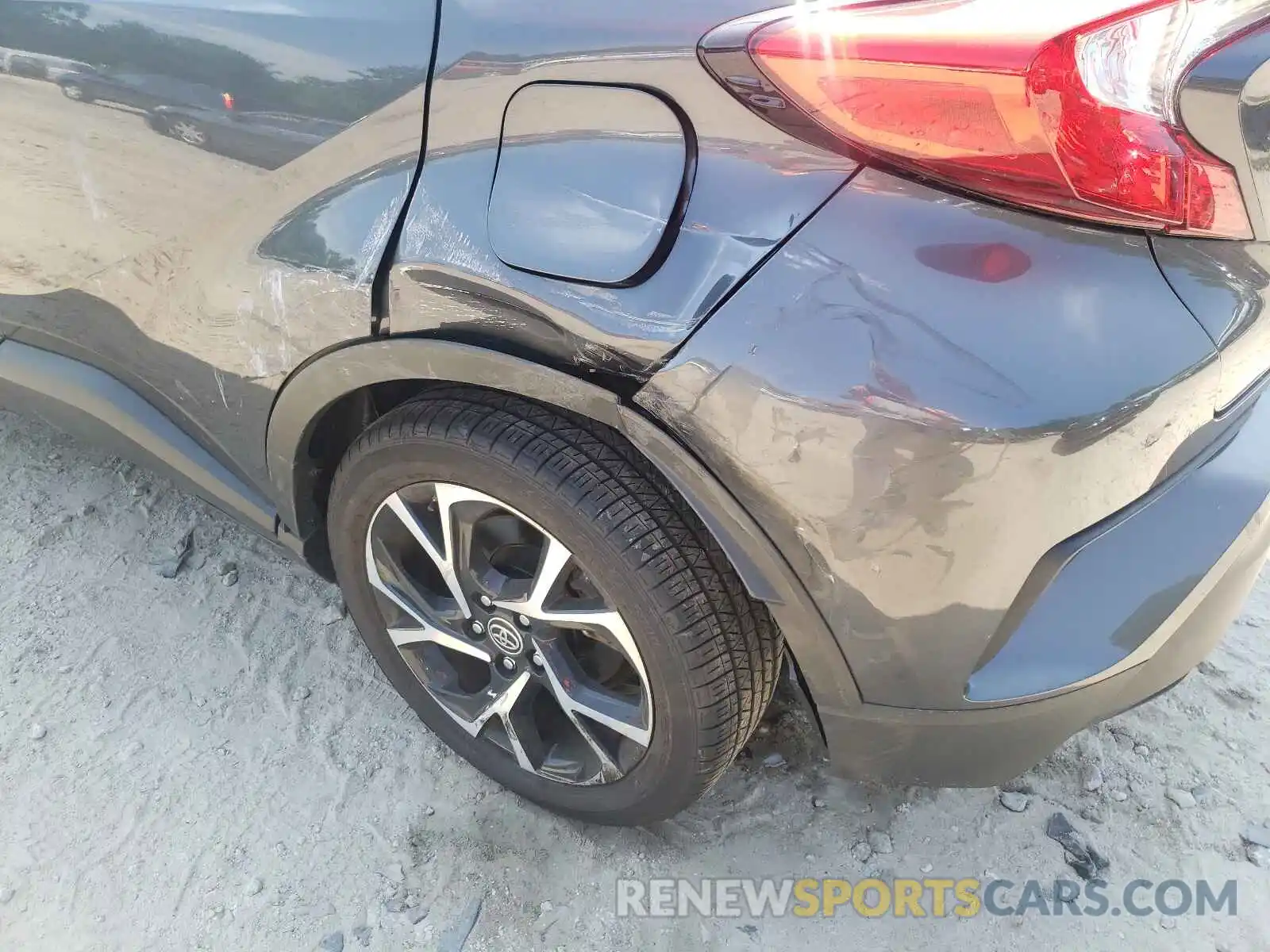 9 Photograph of a damaged car NMTKHMBXXLR108290 TOYOTA C-HR 2020