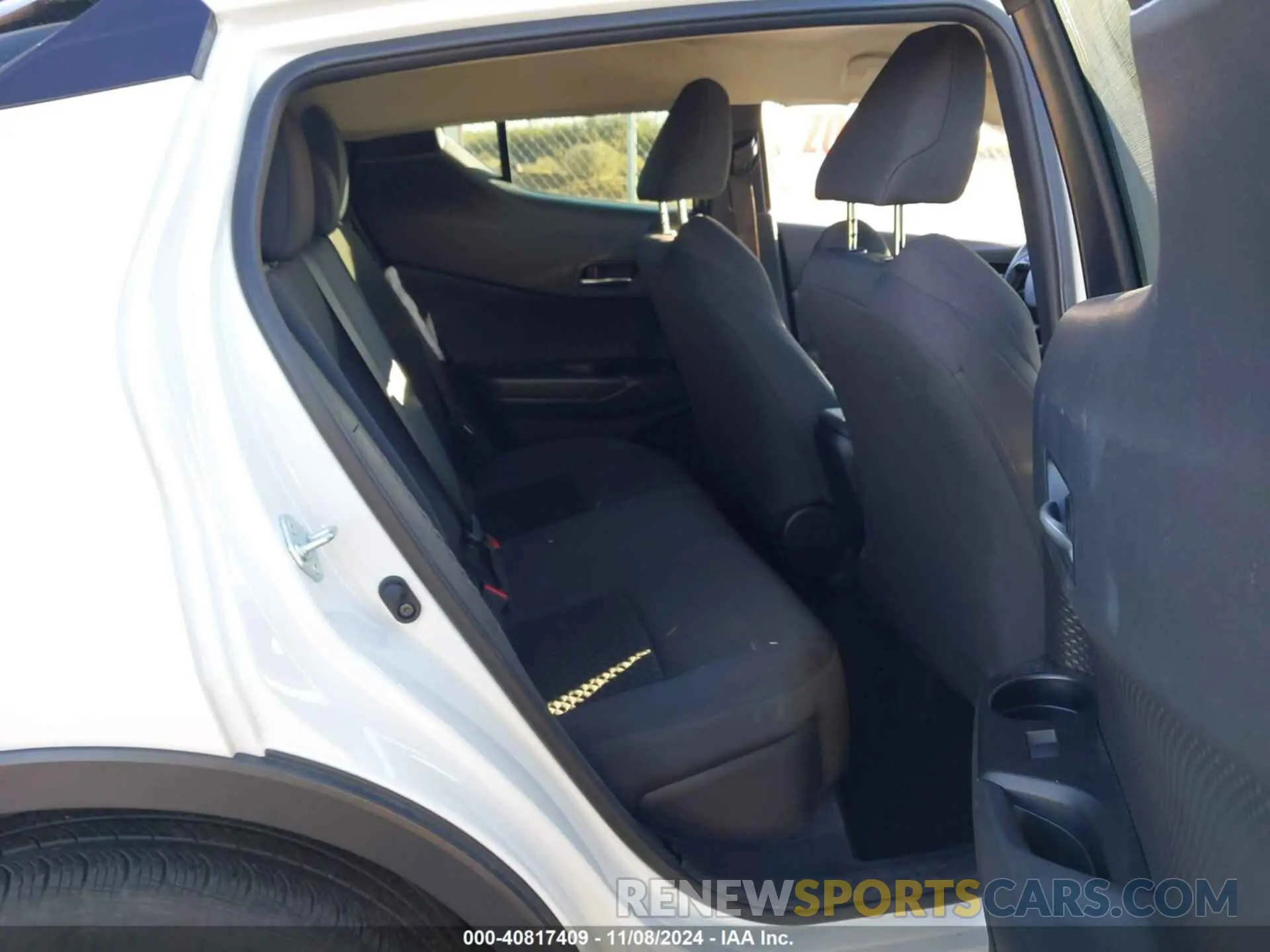 8 Photograph of a damaged car NMTKHMBXXLR118477 TOYOTA C-HR 2020