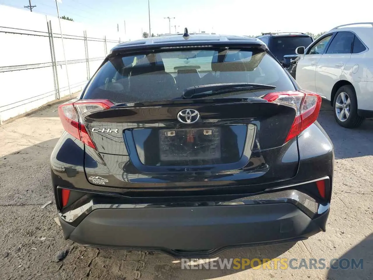 6 Photograph of a damaged car JTNKHMBX0M1112764 TOYOTA C-HR 2021