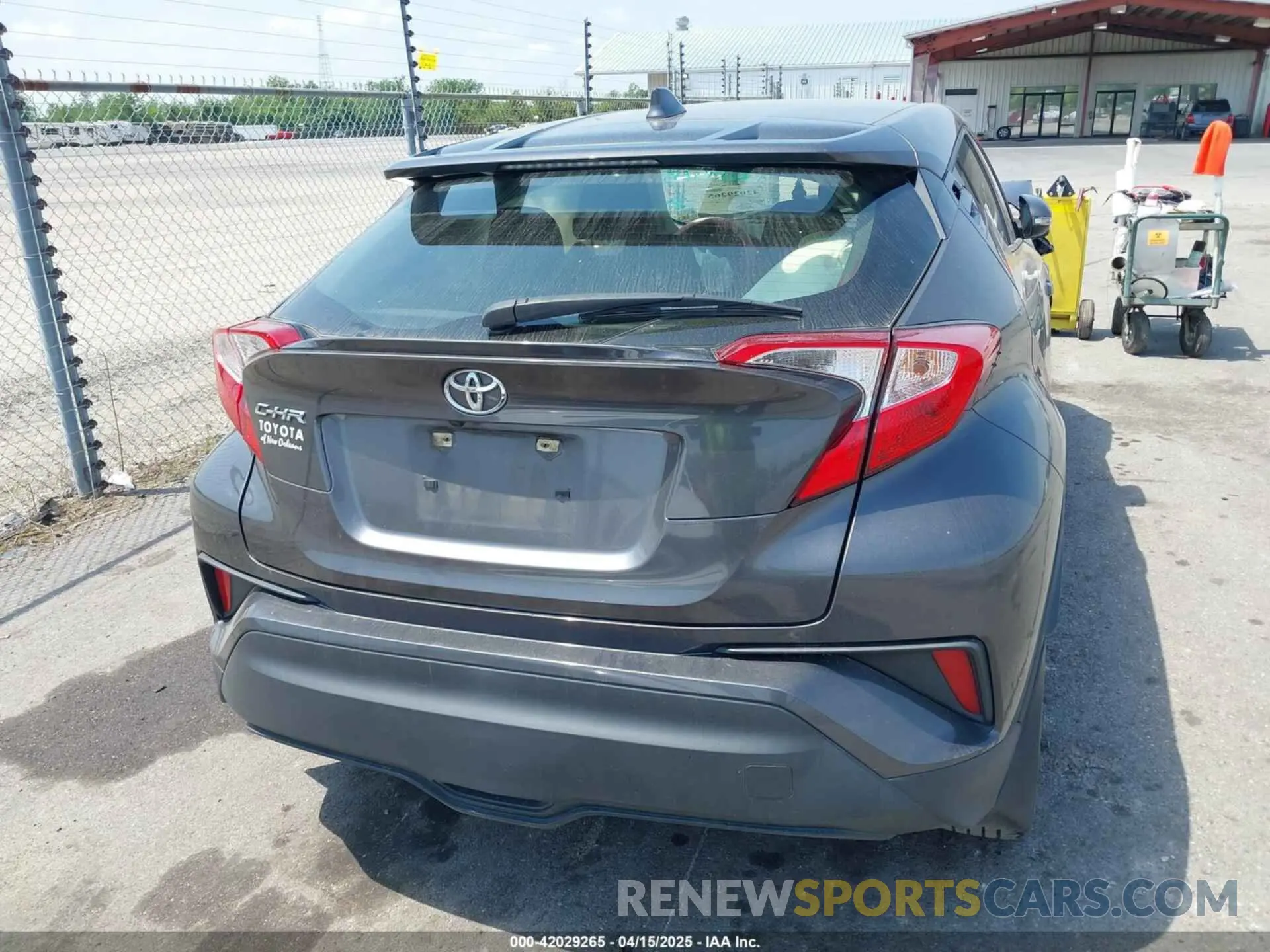 16 Photograph of a damaged car JTNKHMBX0M1115308 TOYOTA C-HR 2021