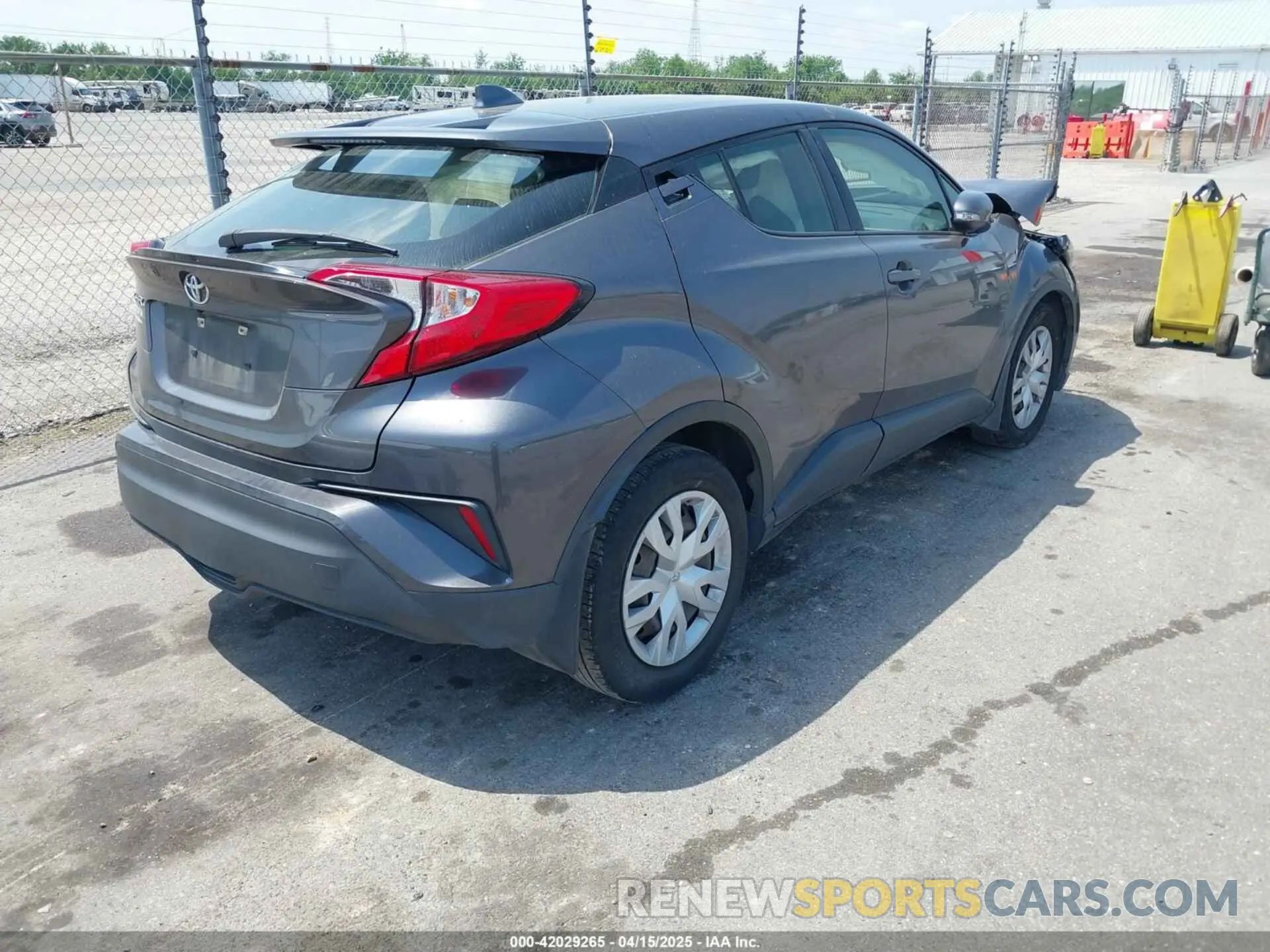 4 Photograph of a damaged car JTNKHMBX0M1115308 TOYOTA C-HR 2021