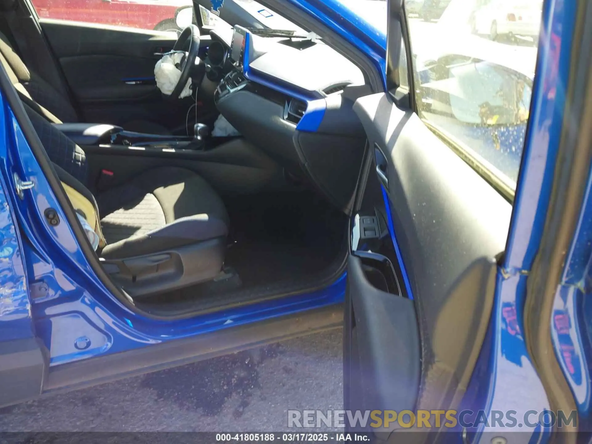 5 Photograph of a damaged car JTNKHMBX0M1118192 TOYOTA C-HR 2021