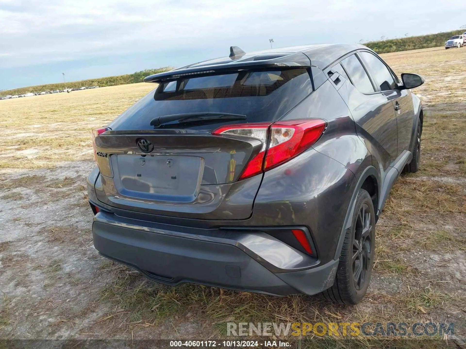 4 Photograph of a damaged car JTNKHMBX0M1129404 TOYOTA C-HR 2021