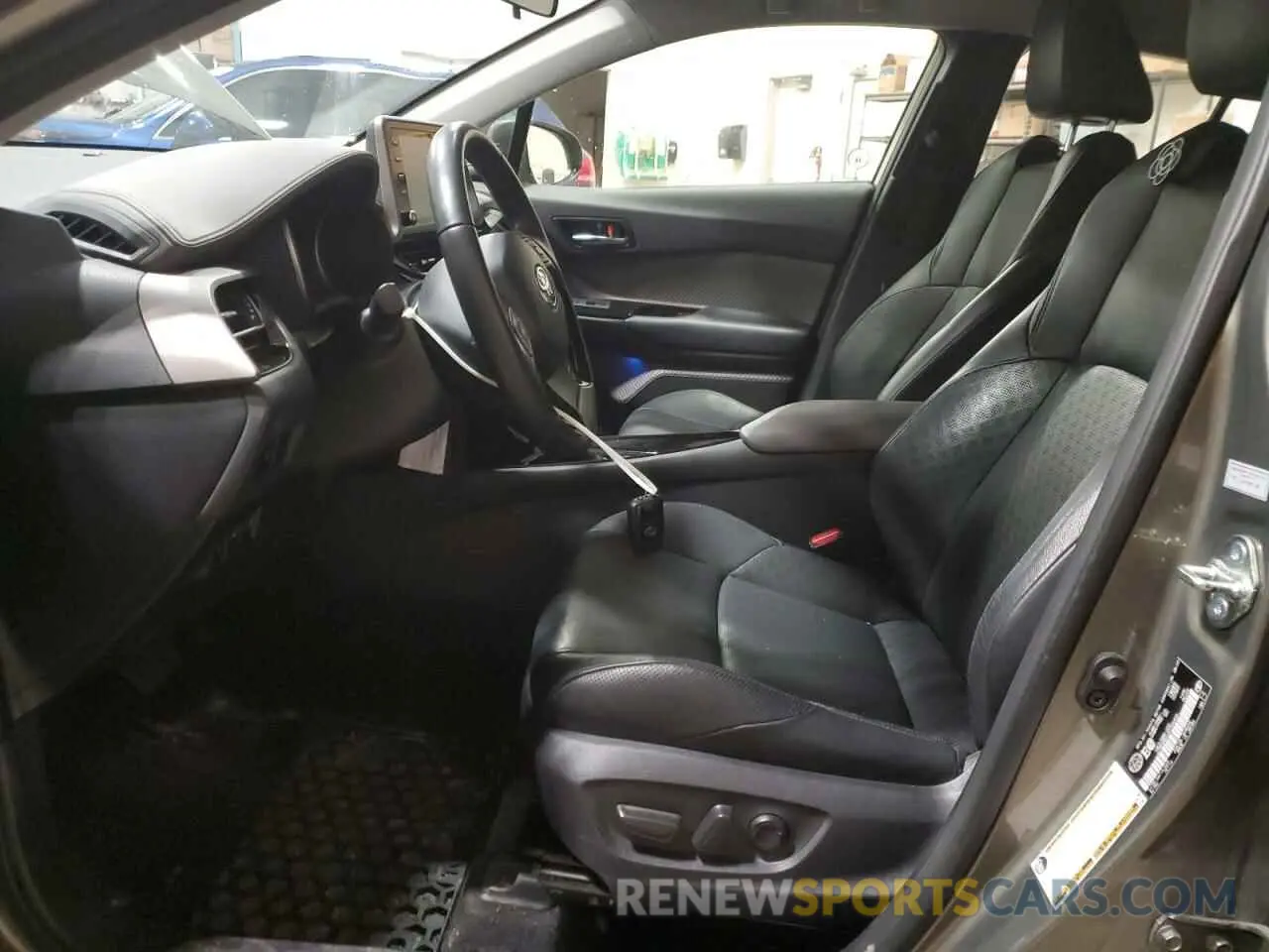 7 Photograph of a damaged car JTNKHMBX1M1095909 TOYOTA C-HR 2021