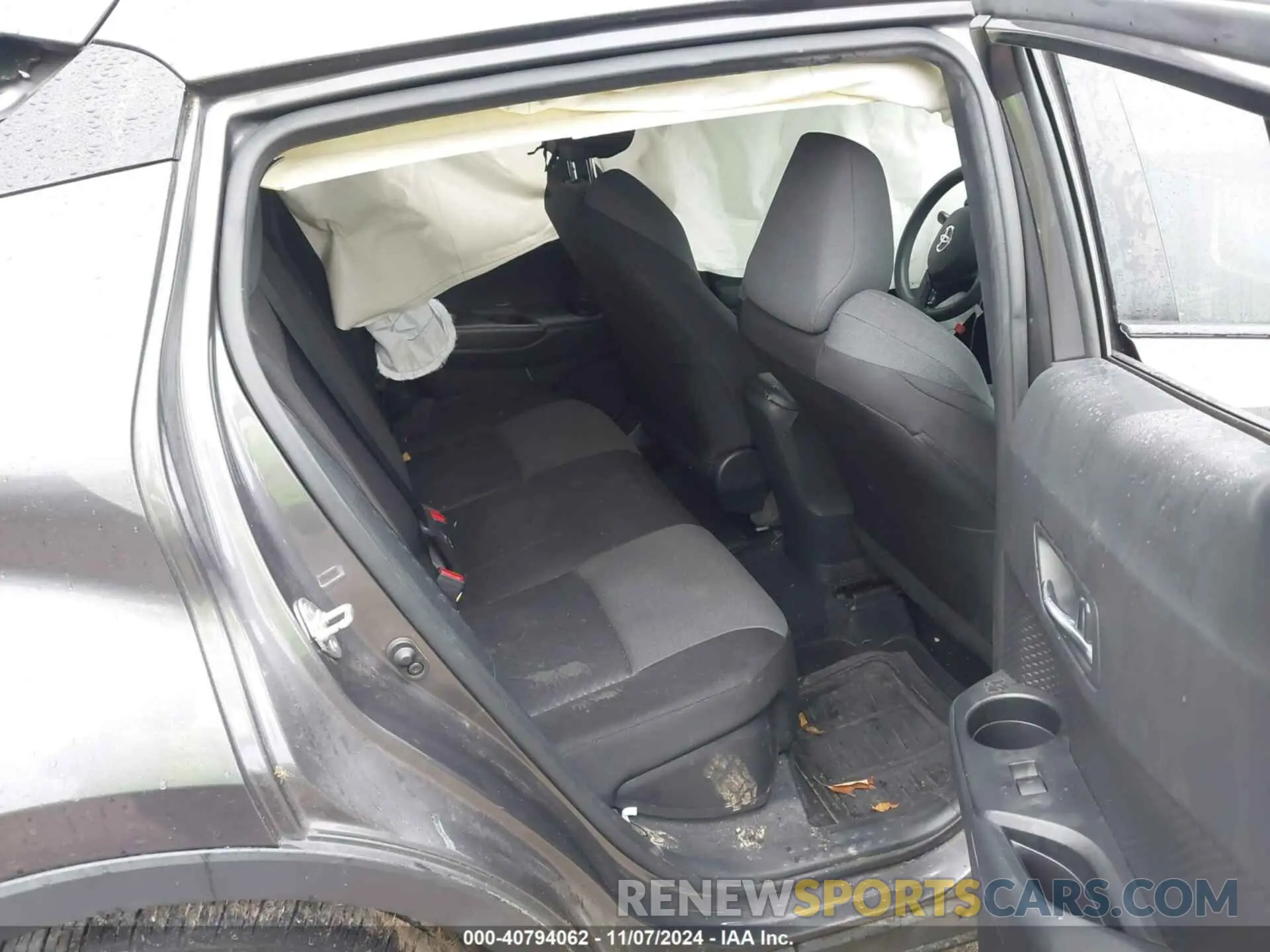 8 Photograph of a damaged car JTNKHMBX1M1111204 TOYOTA C-HR 2021