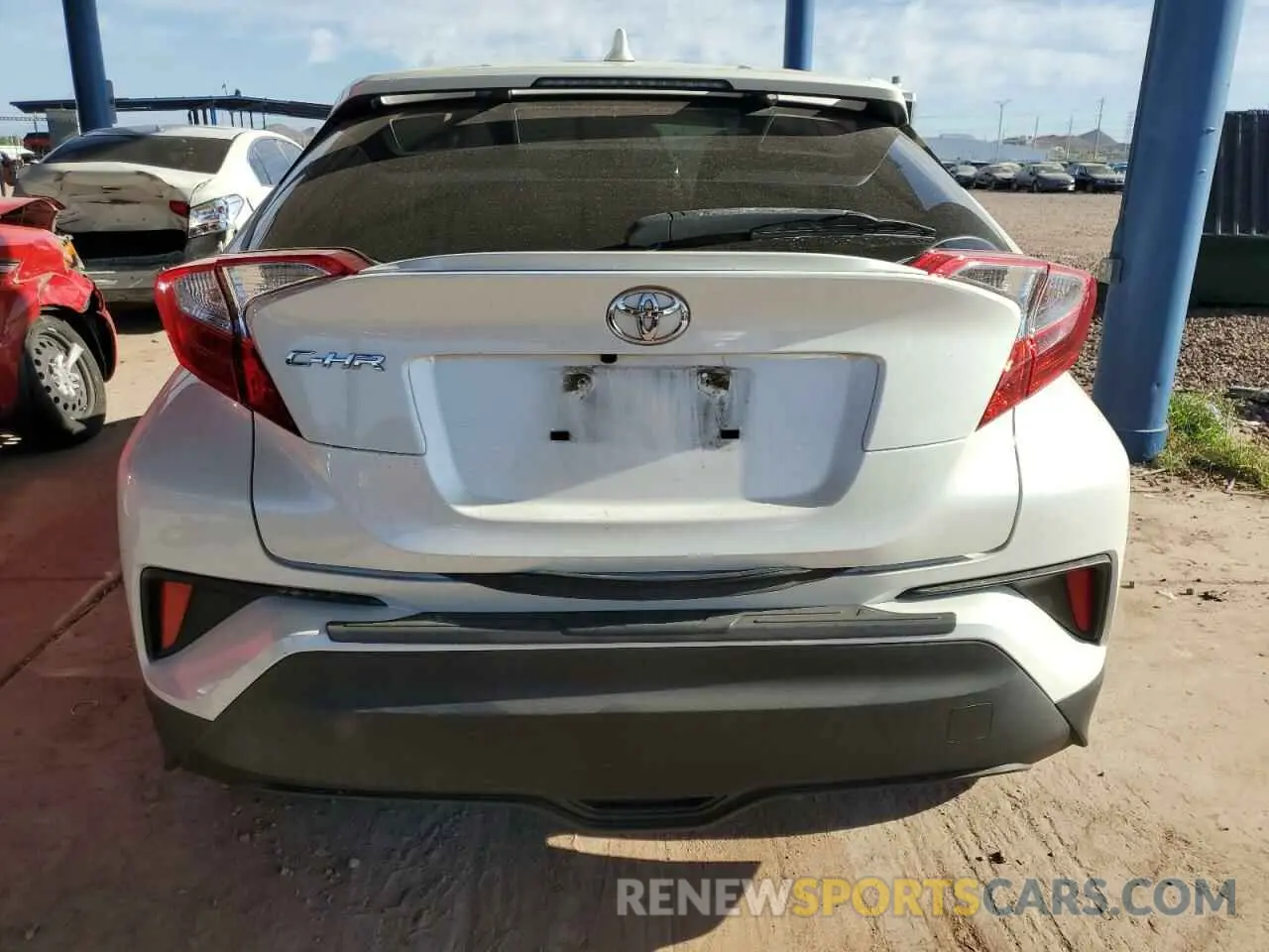 6 Photograph of a damaged car JTNKHMBX1M1118542 TOYOTA C-HR 2021