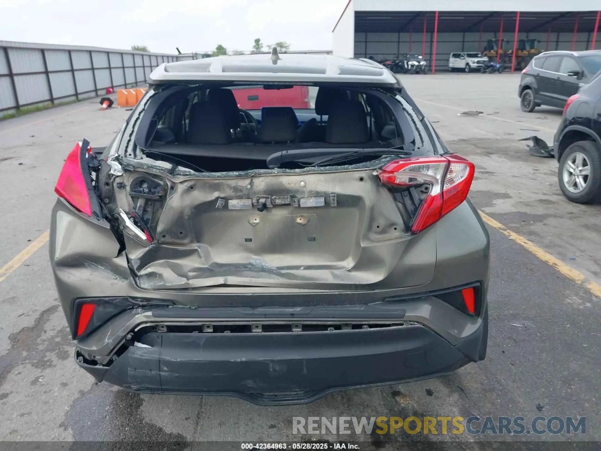 16 Photograph of a damaged car JTNKHMBX1M1119111 TOYOTA C-HR 2021