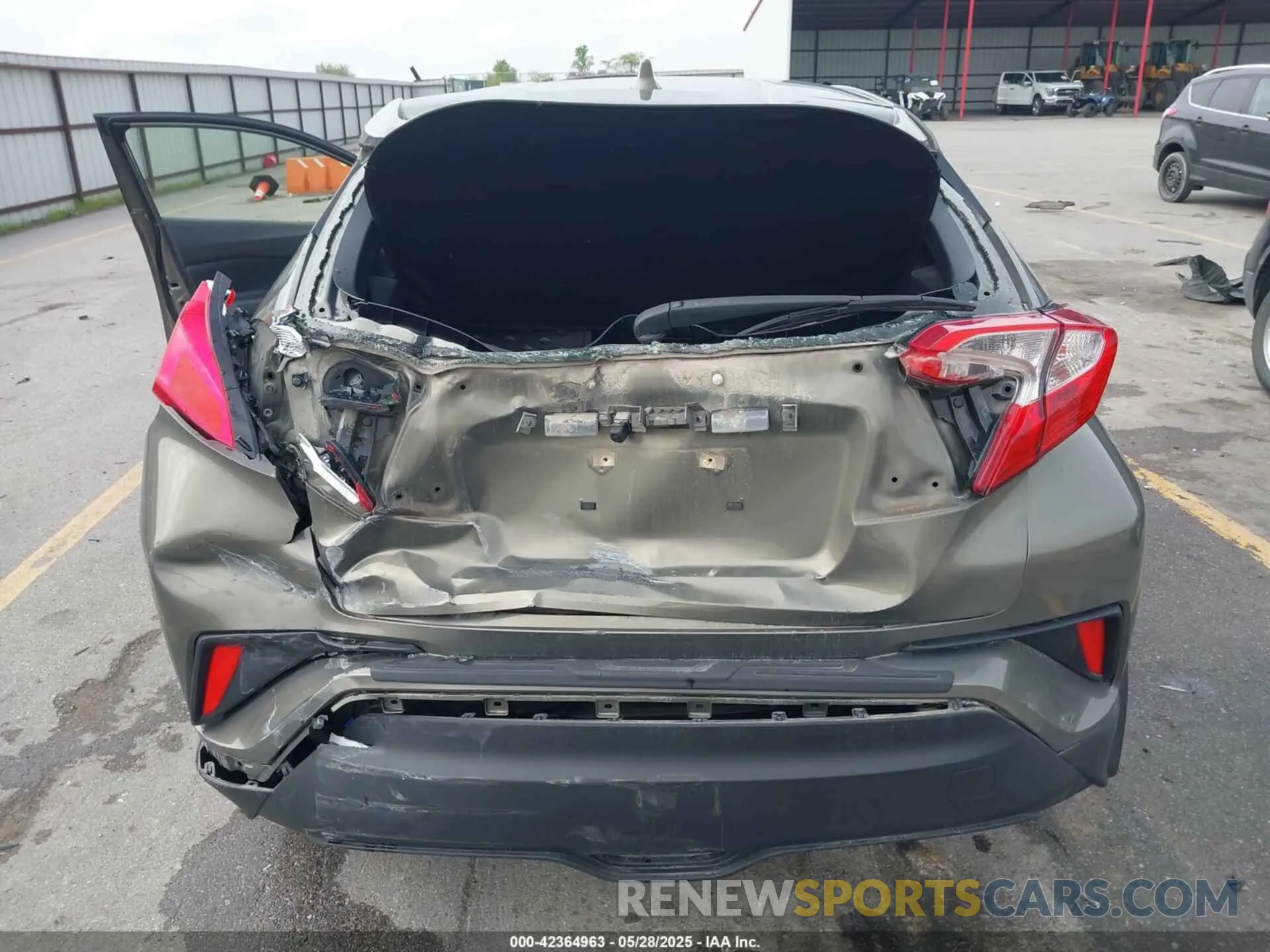 6 Photograph of a damaged car JTNKHMBX1M1119111 TOYOTA C-HR 2021