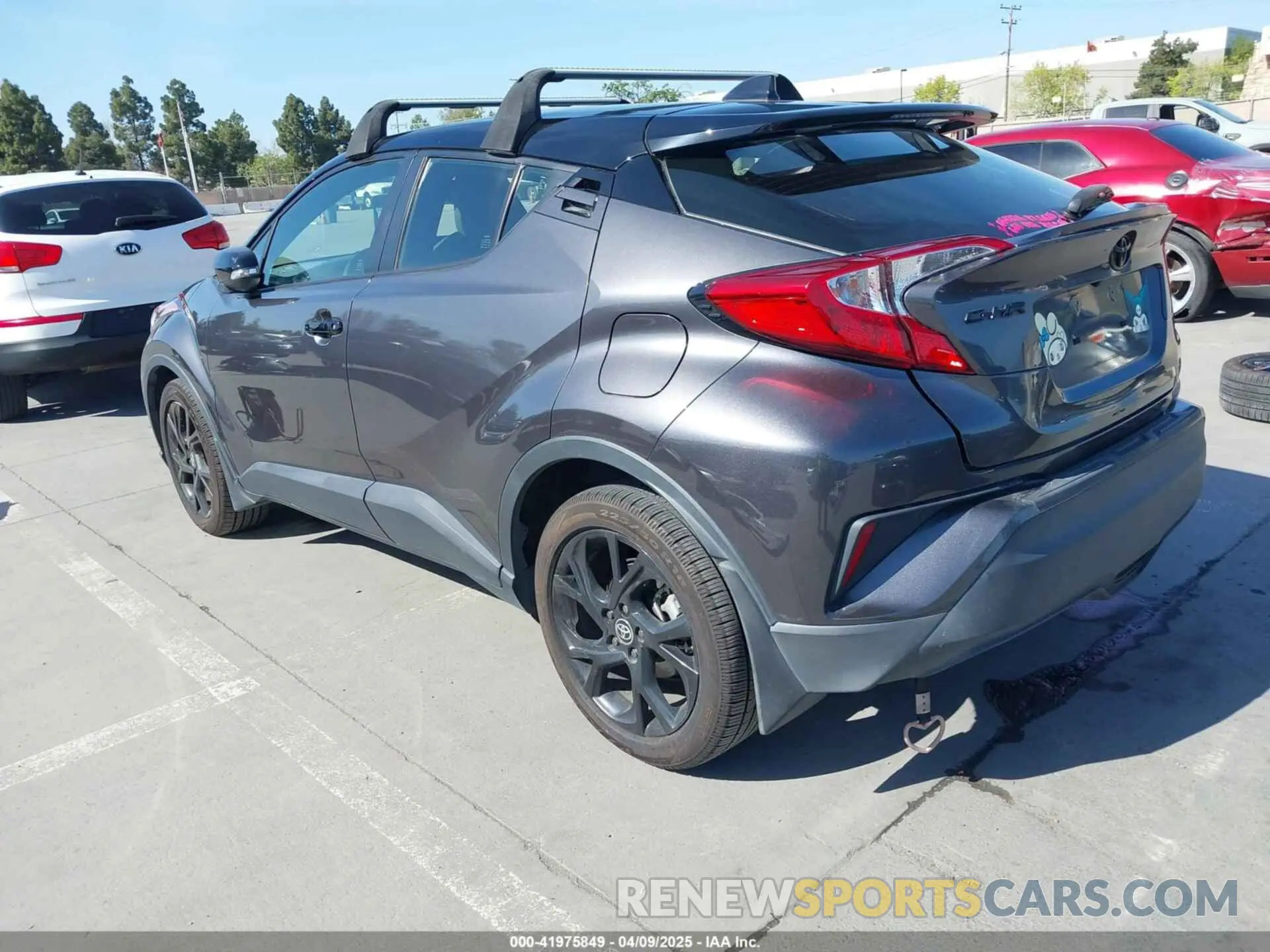 3 Photograph of a damaged car JTNKHMBX1M1120212 TOYOTA C-HR 2021
