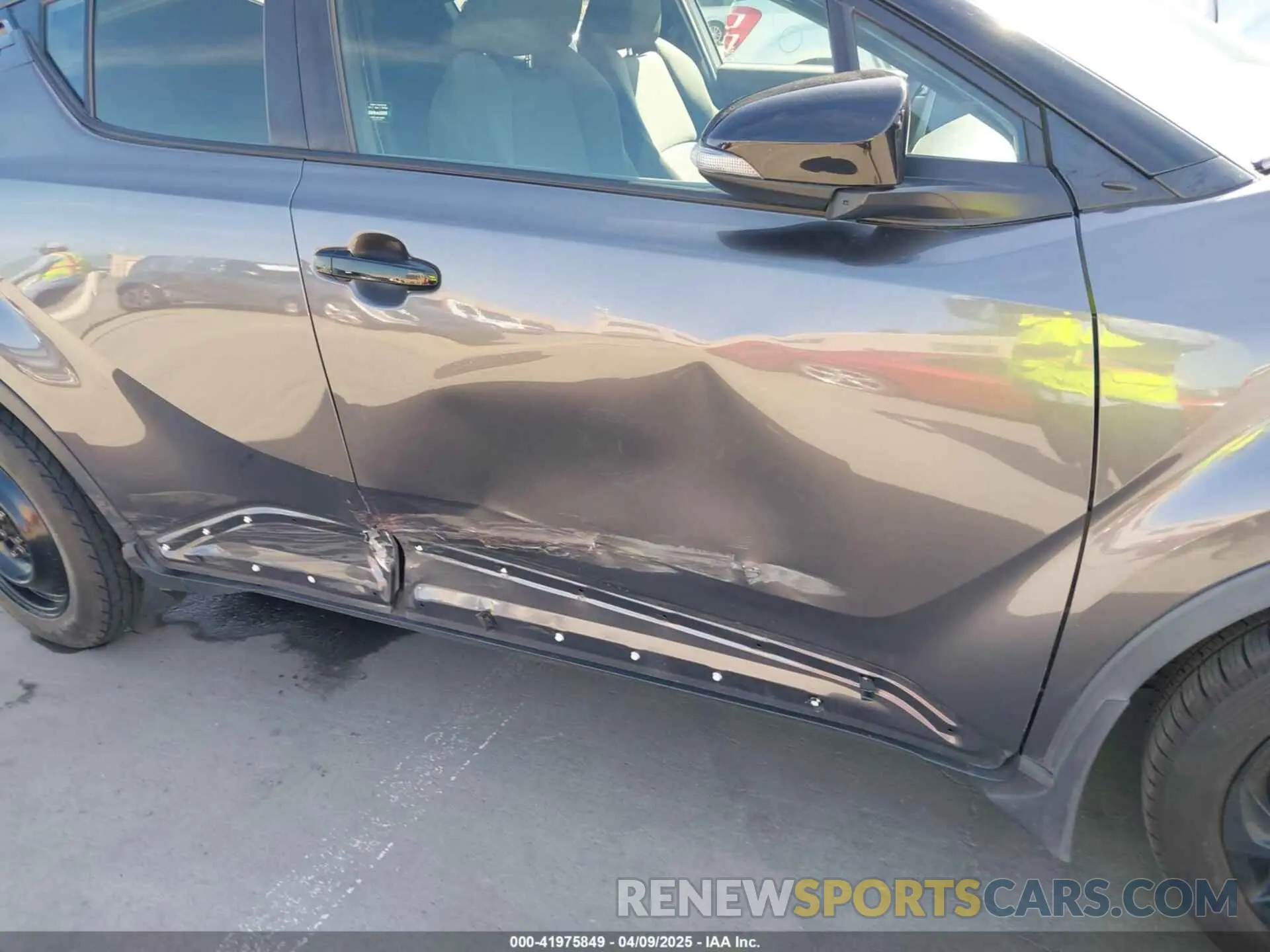 6 Photograph of a damaged car JTNKHMBX1M1120212 TOYOTA C-HR 2021