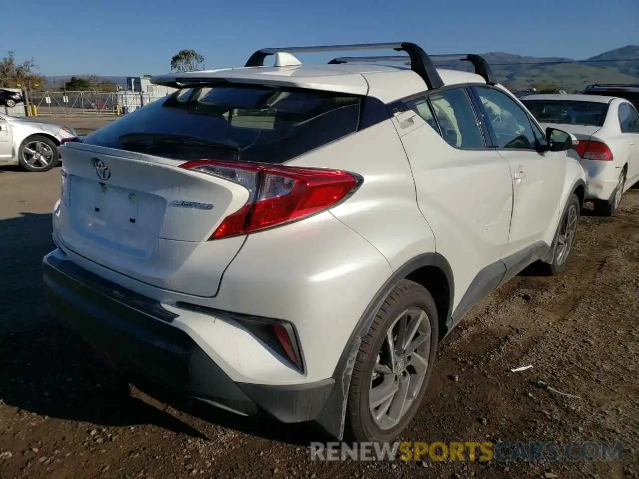 4 Photograph of a damaged car JTNKHMBX1M1122879 TOYOTA C-HR 2021