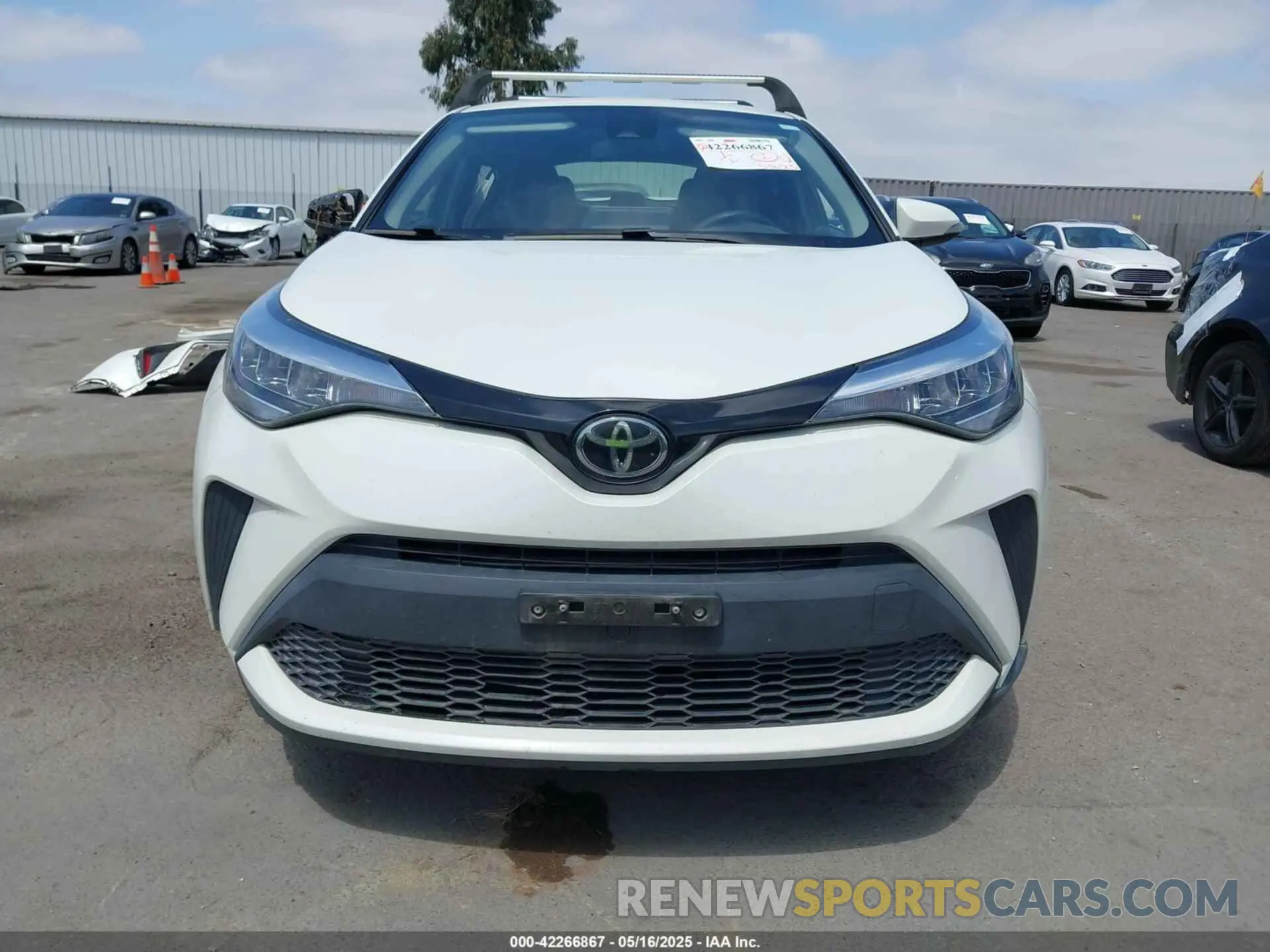 13 Photograph of a damaged car JTNKHMBX2M1118467 TOYOTA C-HR 2021