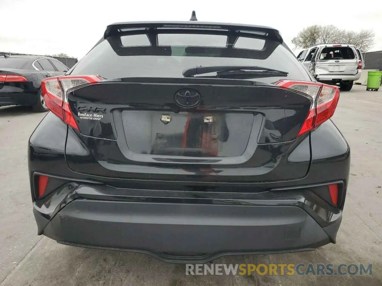 6 Photograph of a damaged car JTNKHMBX2M1128772 TOYOTA C-HR 2021