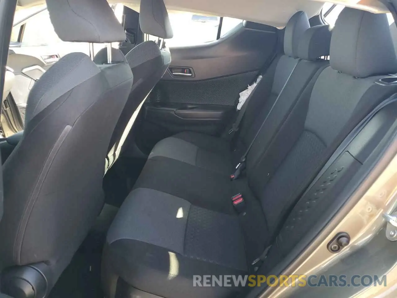 10 Photograph of a damaged car JTNKHMBX3M1094549 TOYOTA C-HR 2021