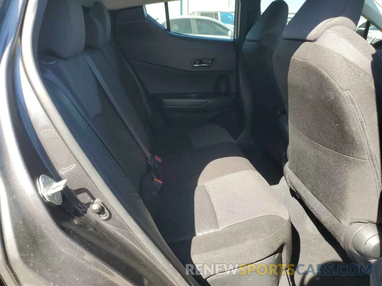 10 Photograph of a damaged car JTNKHMBX3M1098889 TOYOTA C-HR 2021