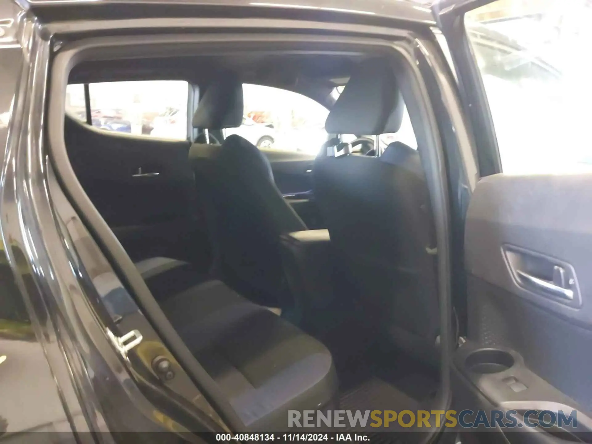 8 Photograph of a damaged car JTNKHMBX3M1107168 TOYOTA C-HR 2021