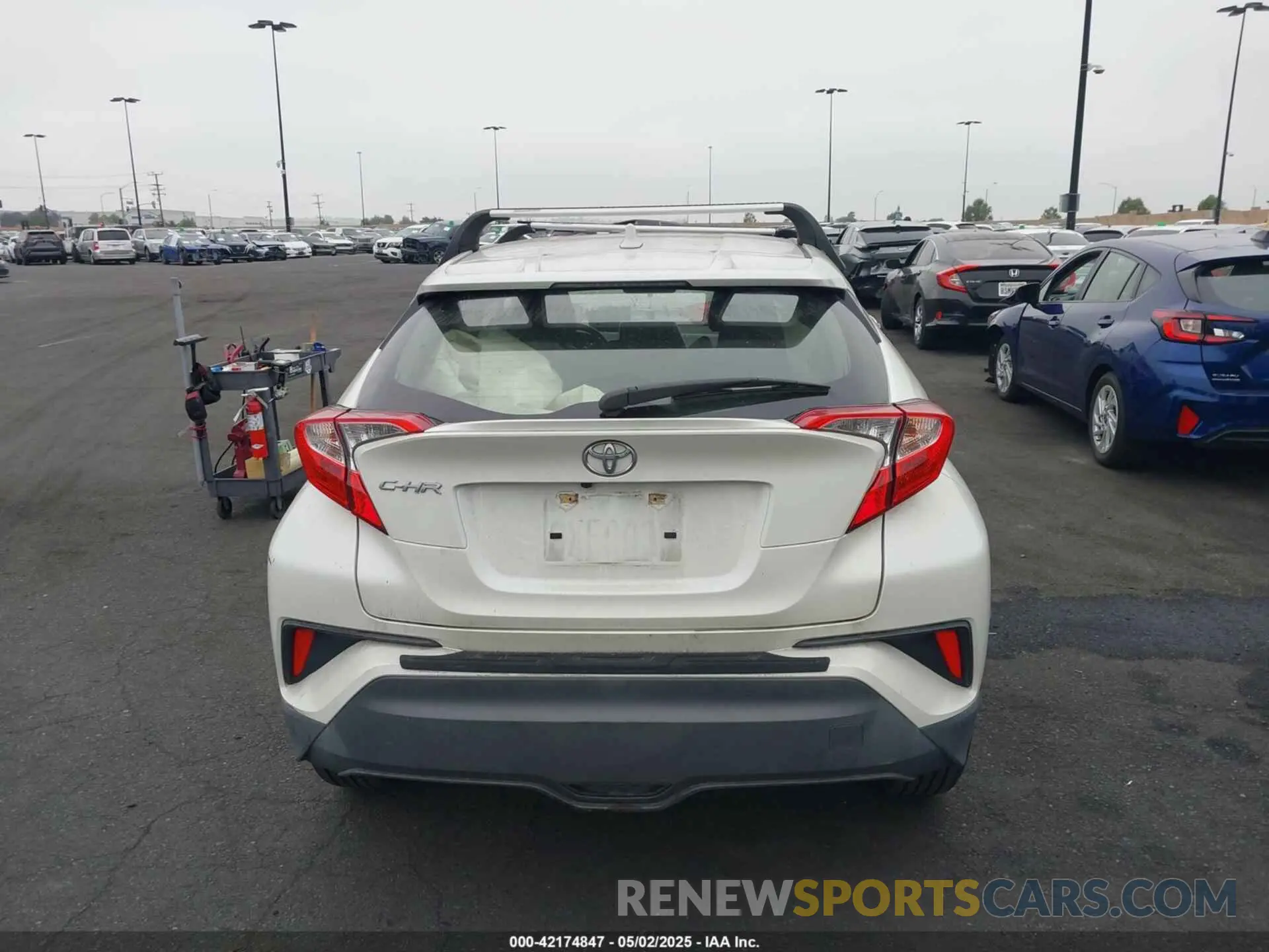 16 Photograph of a damaged car JTNKHMBX3M1125332 TOYOTA C-HR 2021