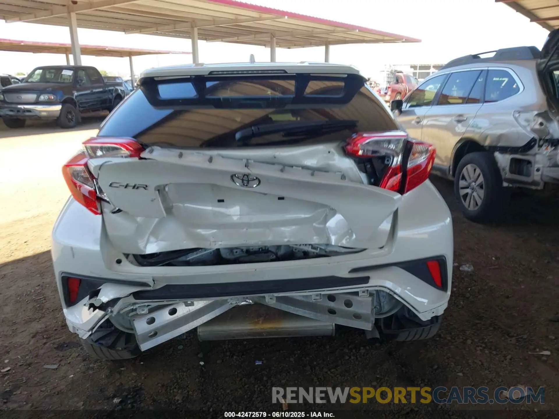 16 Photograph of a damaged car JTNKHMBX3M1125816 TOYOTA C-HR 2021