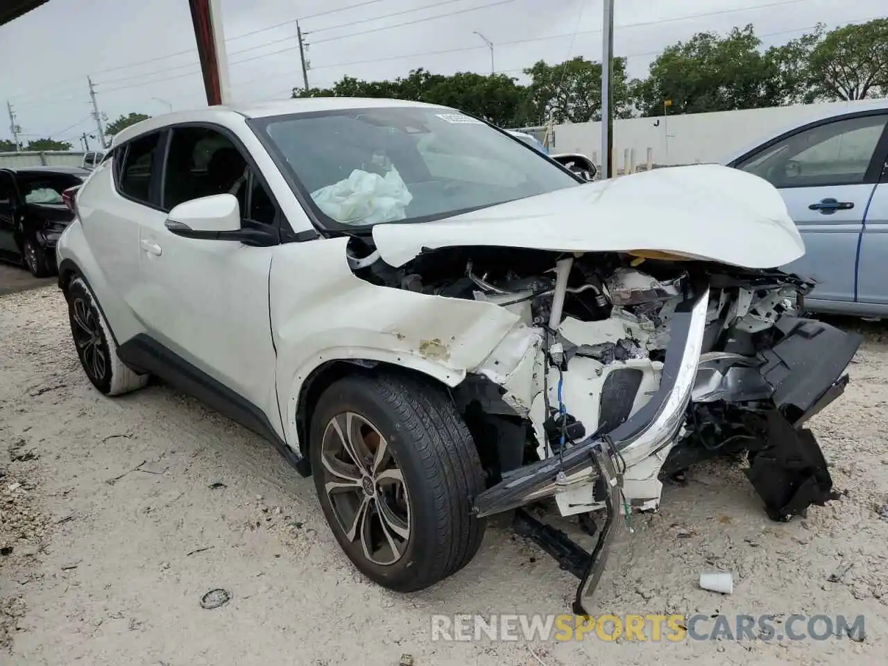 4 Photograph of a damaged car JTNKHMBX4M1105879 TOYOTA C-HR 2021