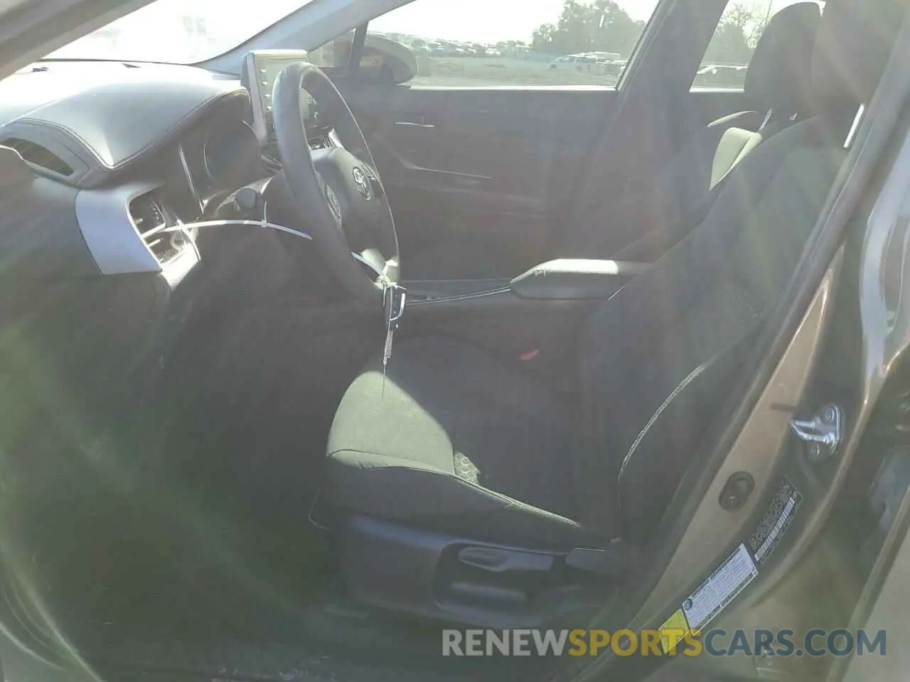 7 Photograph of a damaged car JTNKHMBX4M1107065 TOYOTA C-HR 2021