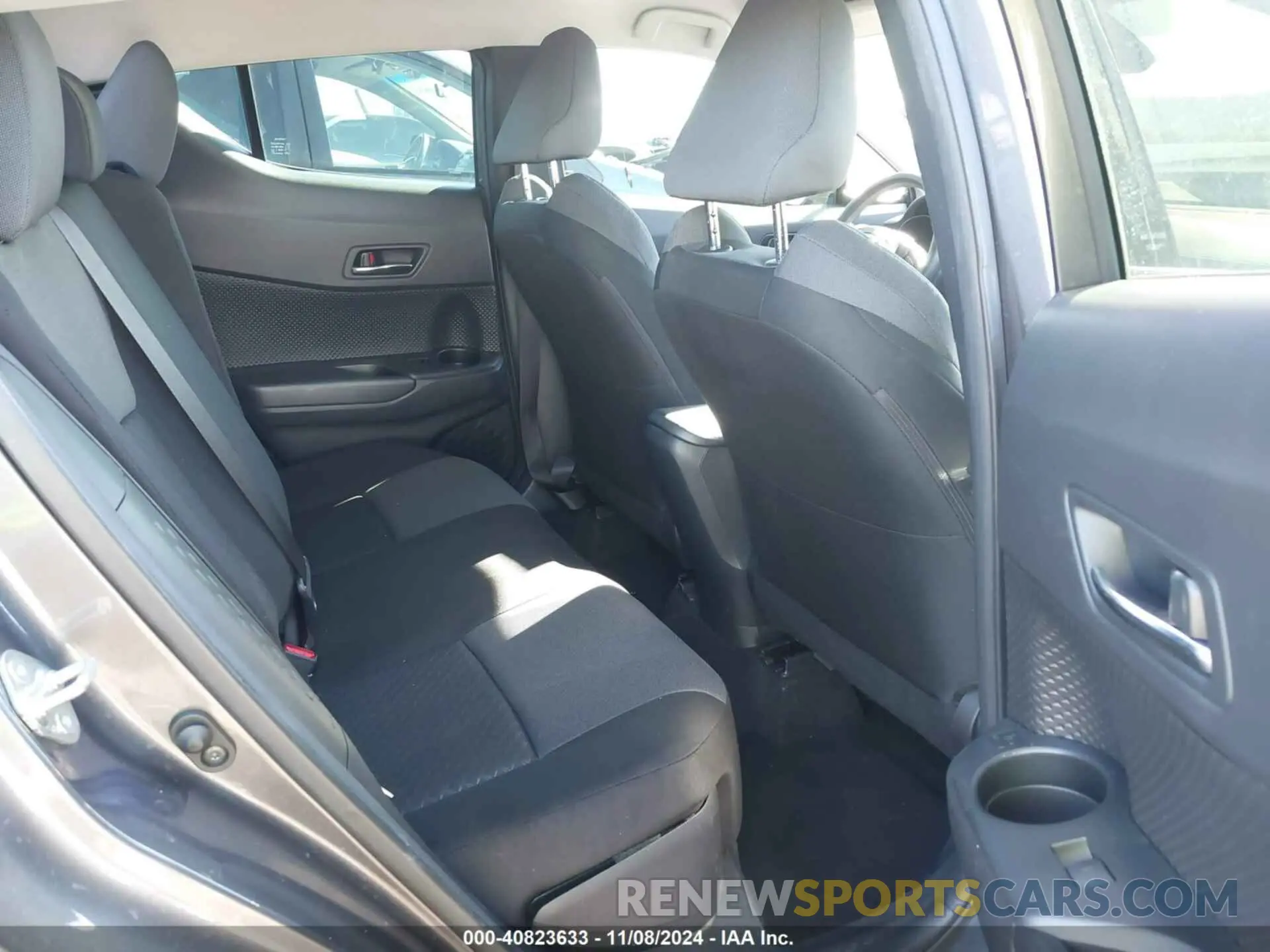 8 Photograph of a damaged car JTNKHMBX4M1108233 TOYOTA C-HR 2021