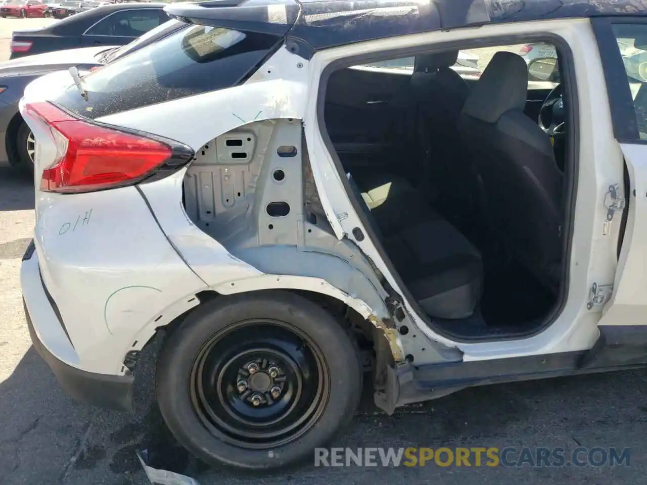 9 Photograph of a damaged car JTNKHMBX4M1120396 TOYOTA C-HR 2021