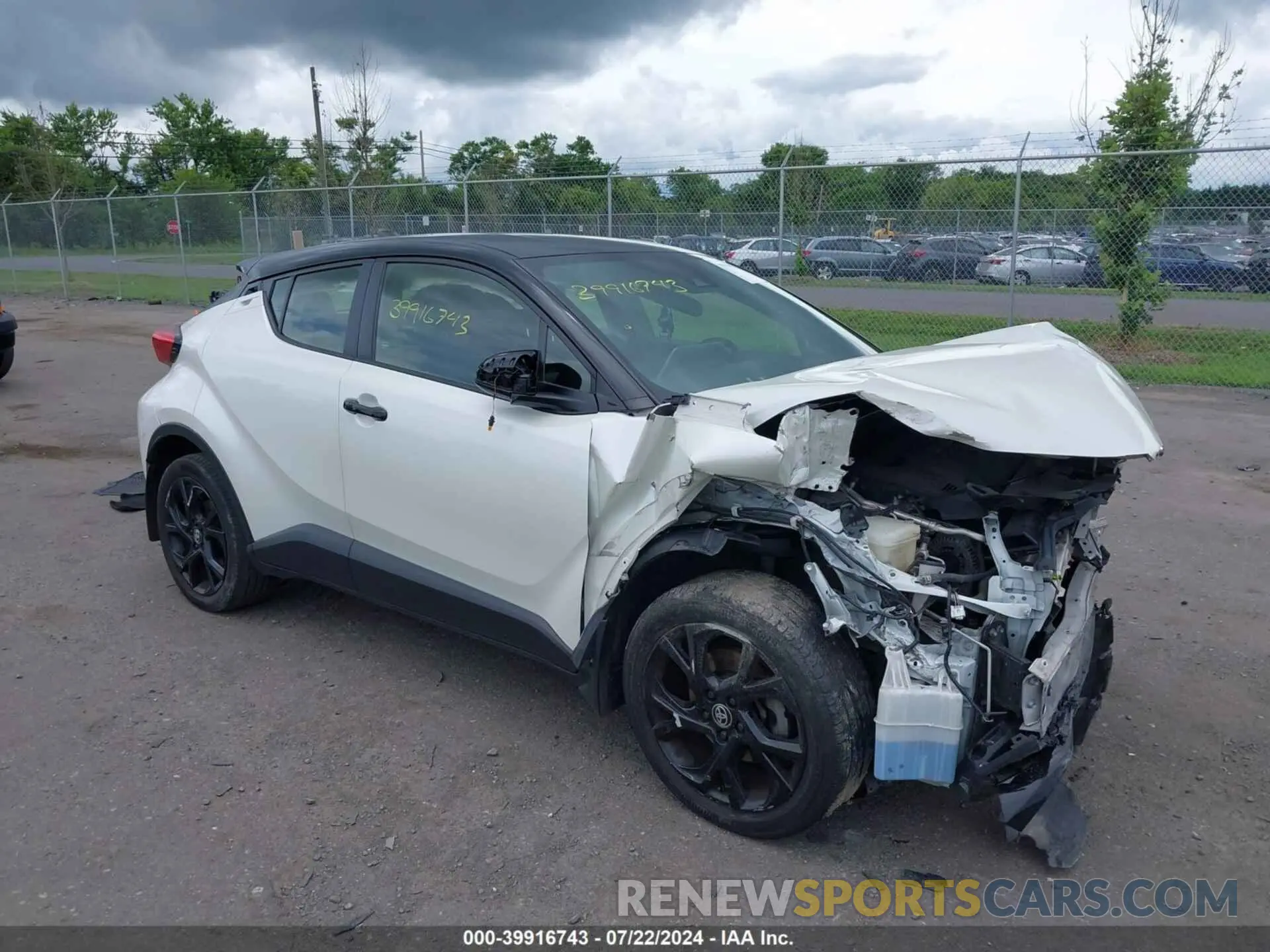 1 Photograph of a damaged car JTNKHMBX5M1097923 TOYOTA C-HR 2021