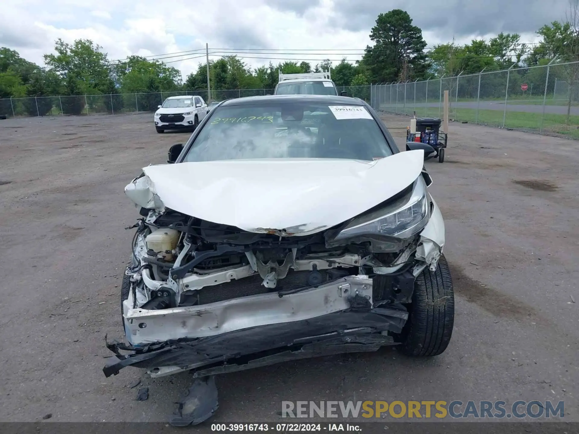 11 Photograph of a damaged car JTNKHMBX5M1097923 TOYOTA C-HR 2021