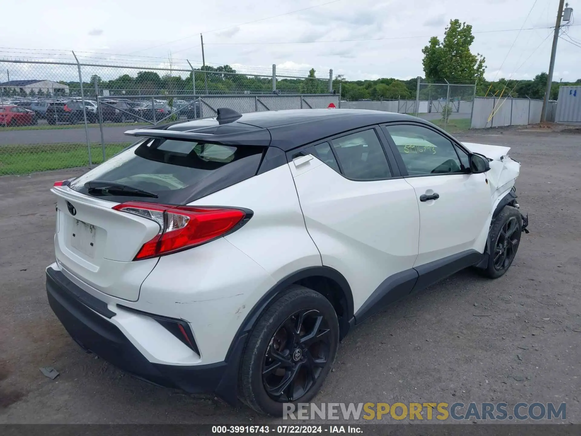4 Photograph of a damaged car JTNKHMBX5M1097923 TOYOTA C-HR 2021