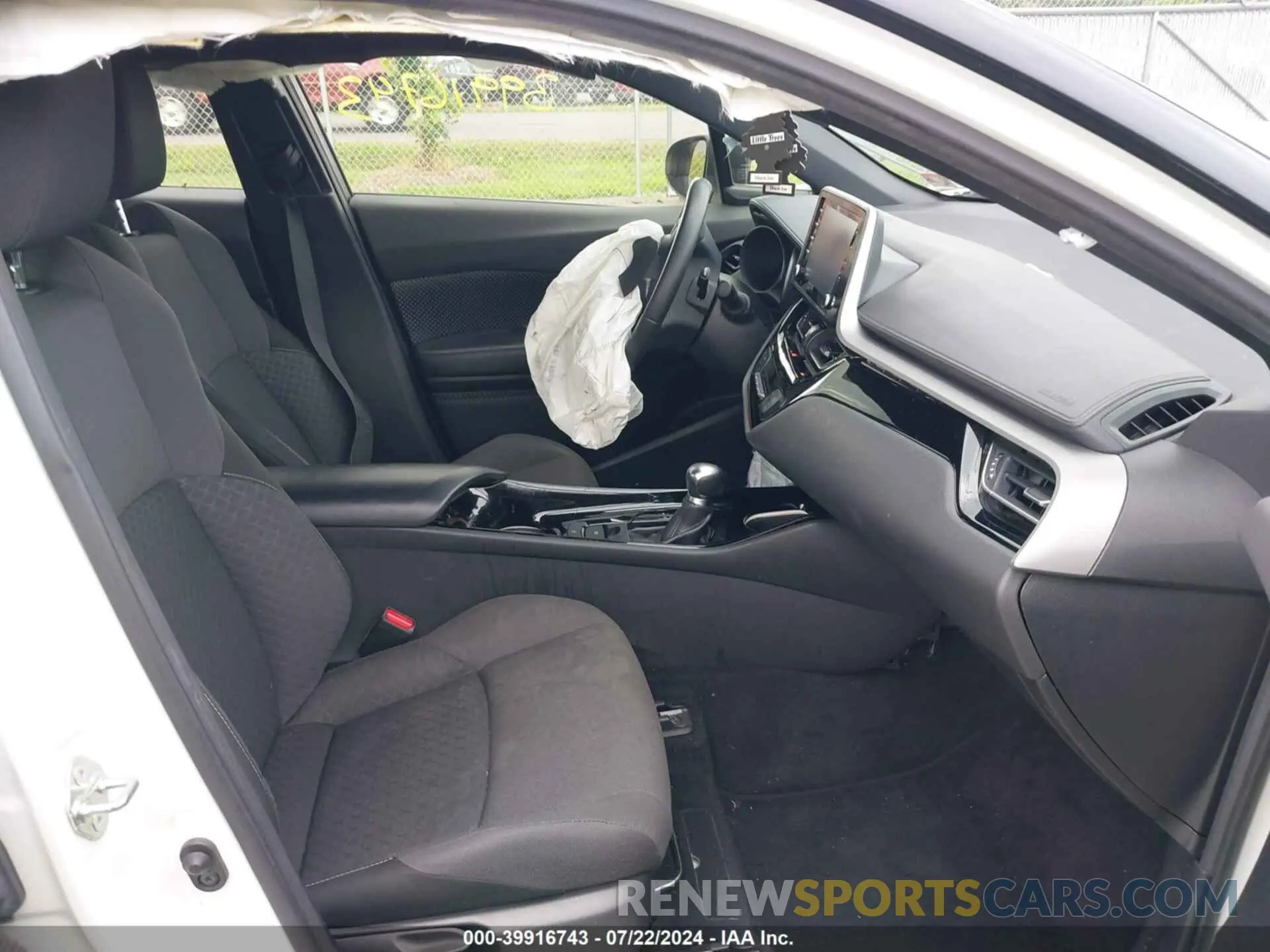 5 Photograph of a damaged car JTNKHMBX5M1097923 TOYOTA C-HR 2021